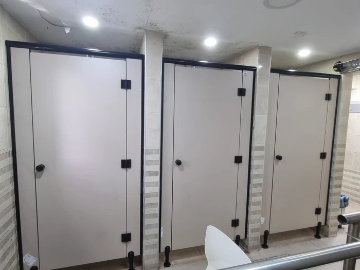 דלתות ומחיצות מטרספה למקווה