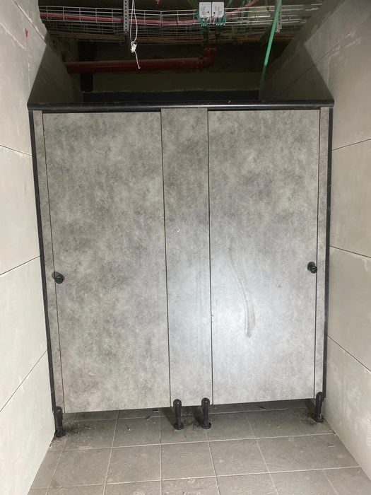 דלתות ומחיצות לתאי שירותים טרספה