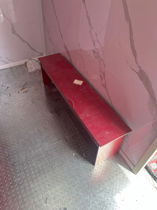 ספסל מטרספה בנווה אורנים בחיפה.