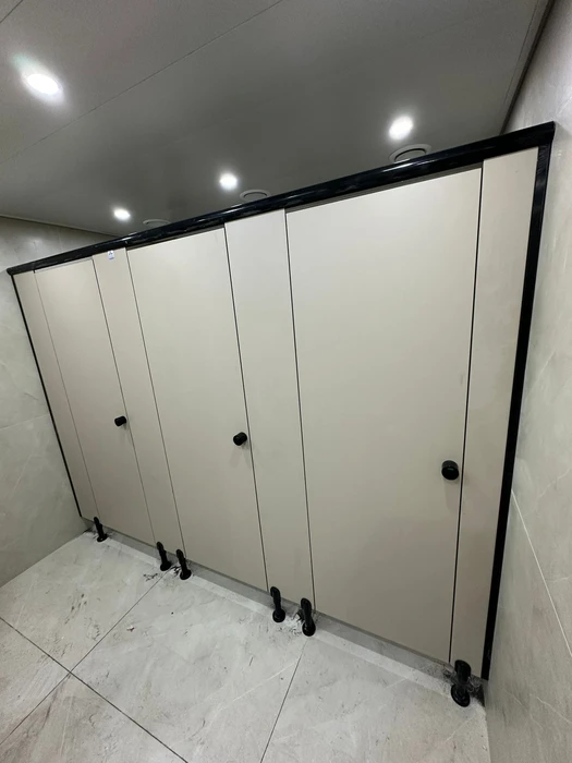 תל אביב תאי שירותים טרספה (2).