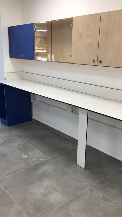 שולחנות מטרספה למעבדה בהתאמה אישית