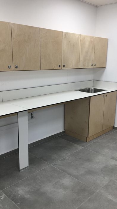 שולחנות מטרספה למעבדה בהתאמה אישית