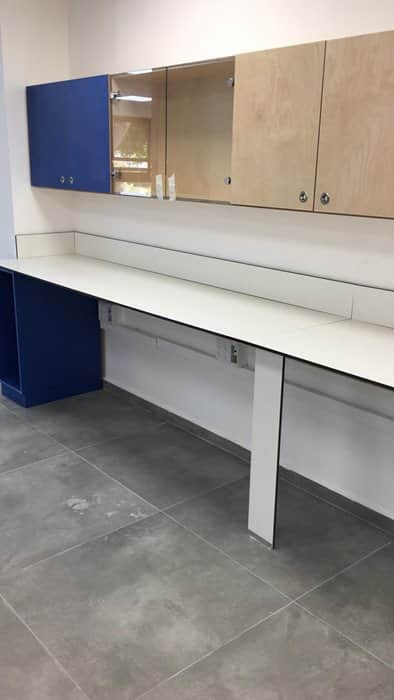 שולחנות מטרספה למעבדה בהתאמה אישית