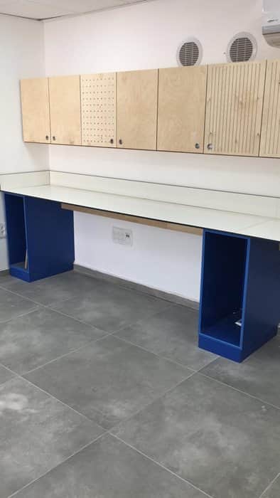 שולחנות מטרספה למעבדה בהתאמה אישית