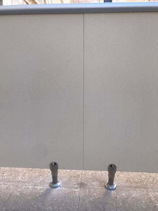 מחיצות הפרדה מטרספה בבית כנסת בבית שמש