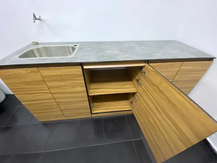 מטבחים HPL ( טרספה ) בהתאמה אישית