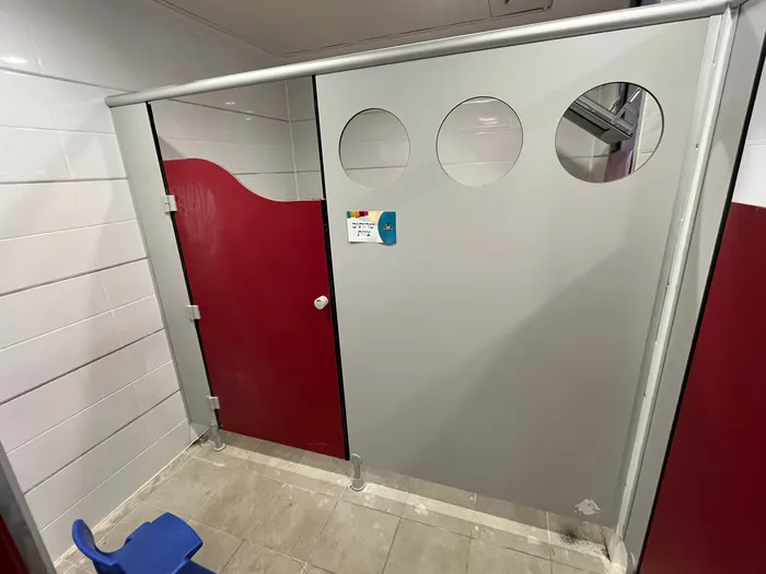 תאי שירותים טרספה