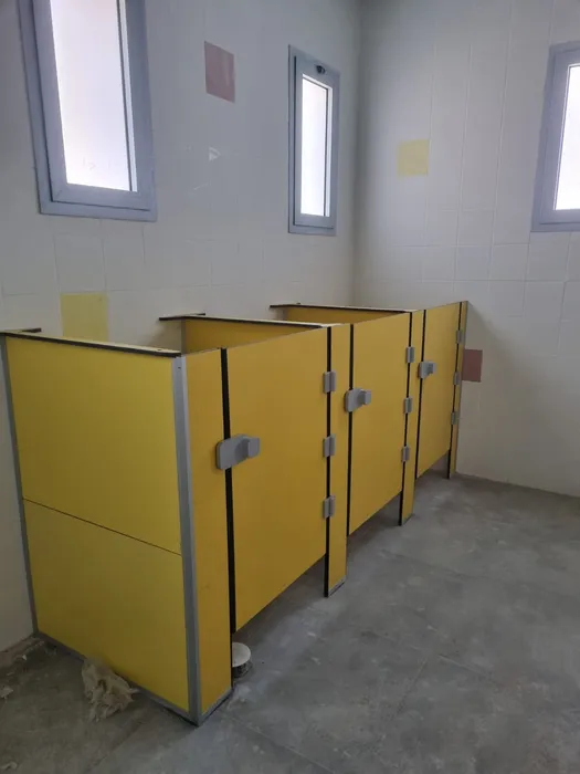 תאים ומחיצות HPL (טרספה) גני ילדים קיבוץ לביא