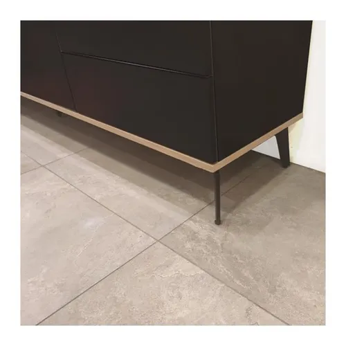 רגל ברזל שחור מט LG1